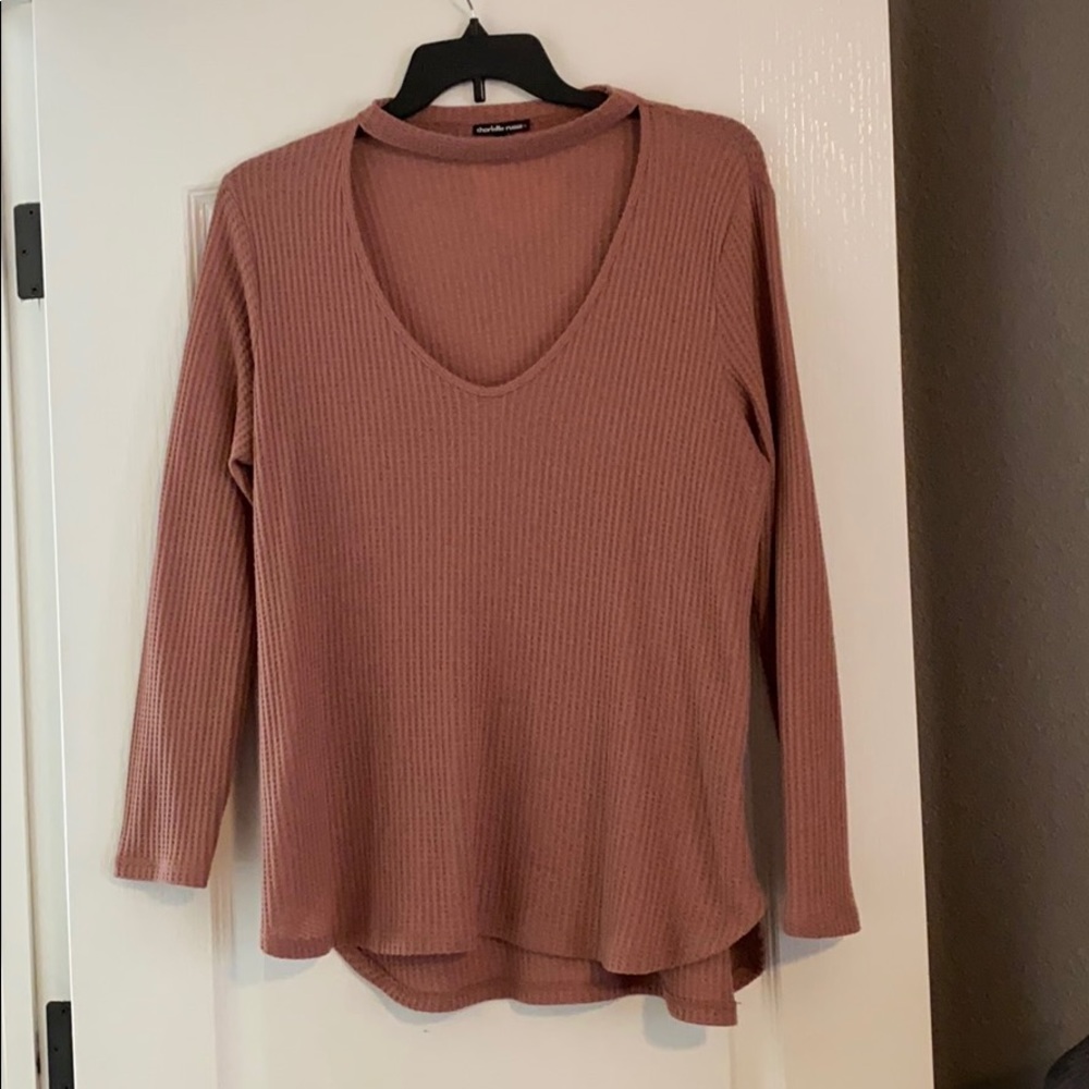 Muave sweater with choker